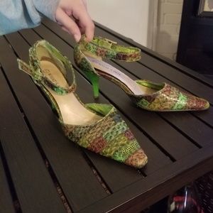RARE! What's Hot low heel, snakeskin/quilt pattern